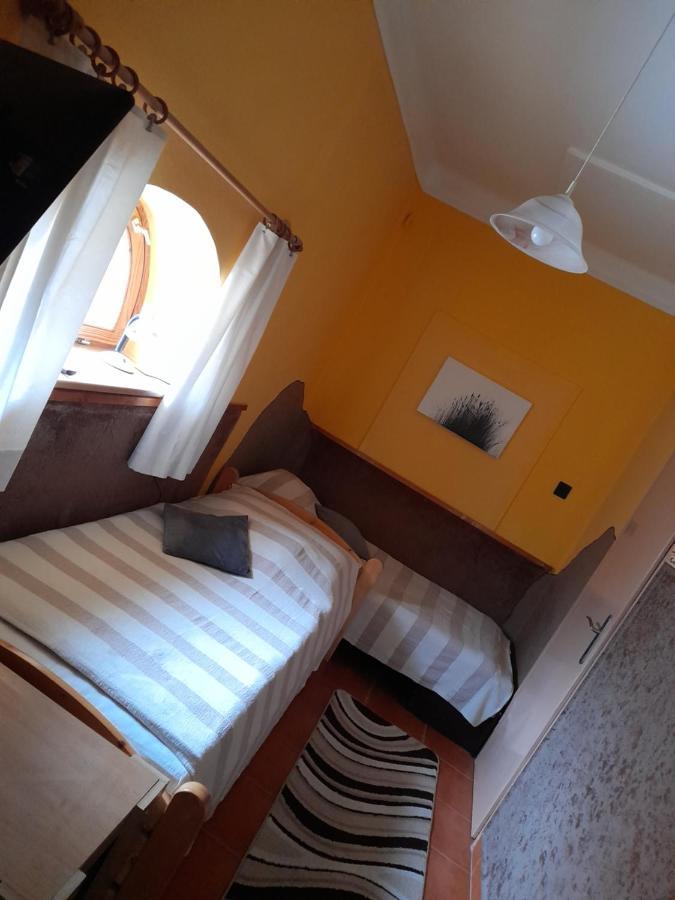 Agave Apartman Velence Esterno foto